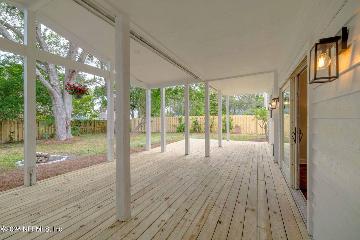 Interior, Sun Room, Wood Texture Flooring