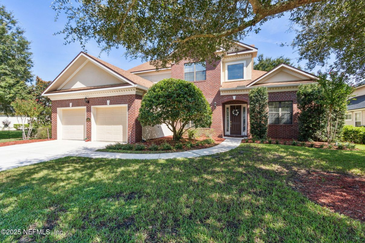 Attached, Exterior, Facade, Brick Facade, Brick Traditional