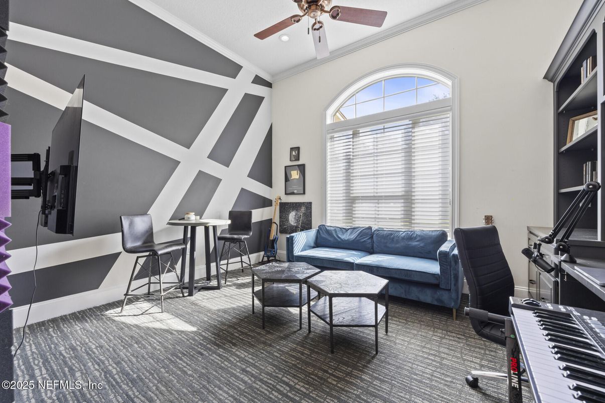 Home Office, Interior, Living room, Piano, Recessed Lighting