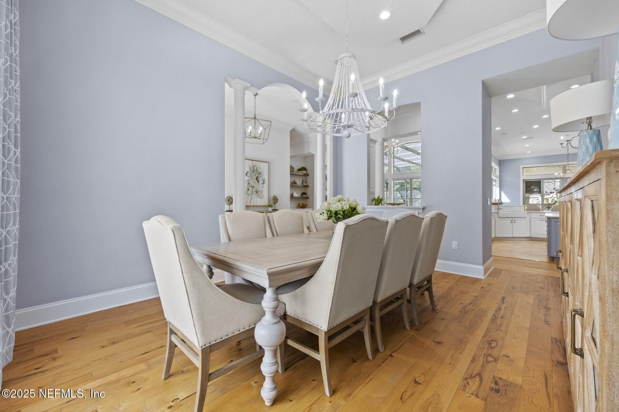 Chandelier, Dining room, Interior, Recessed Lighting, Wood Texture Flooring