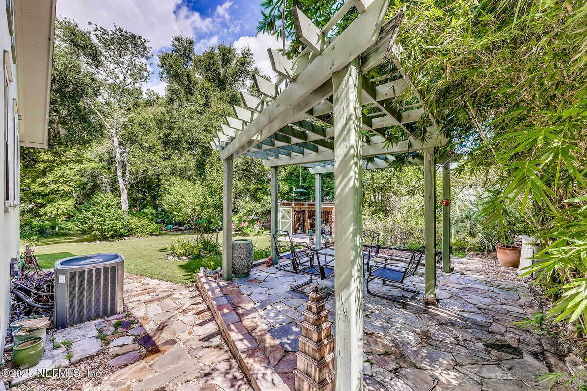 Backyard, Exterior