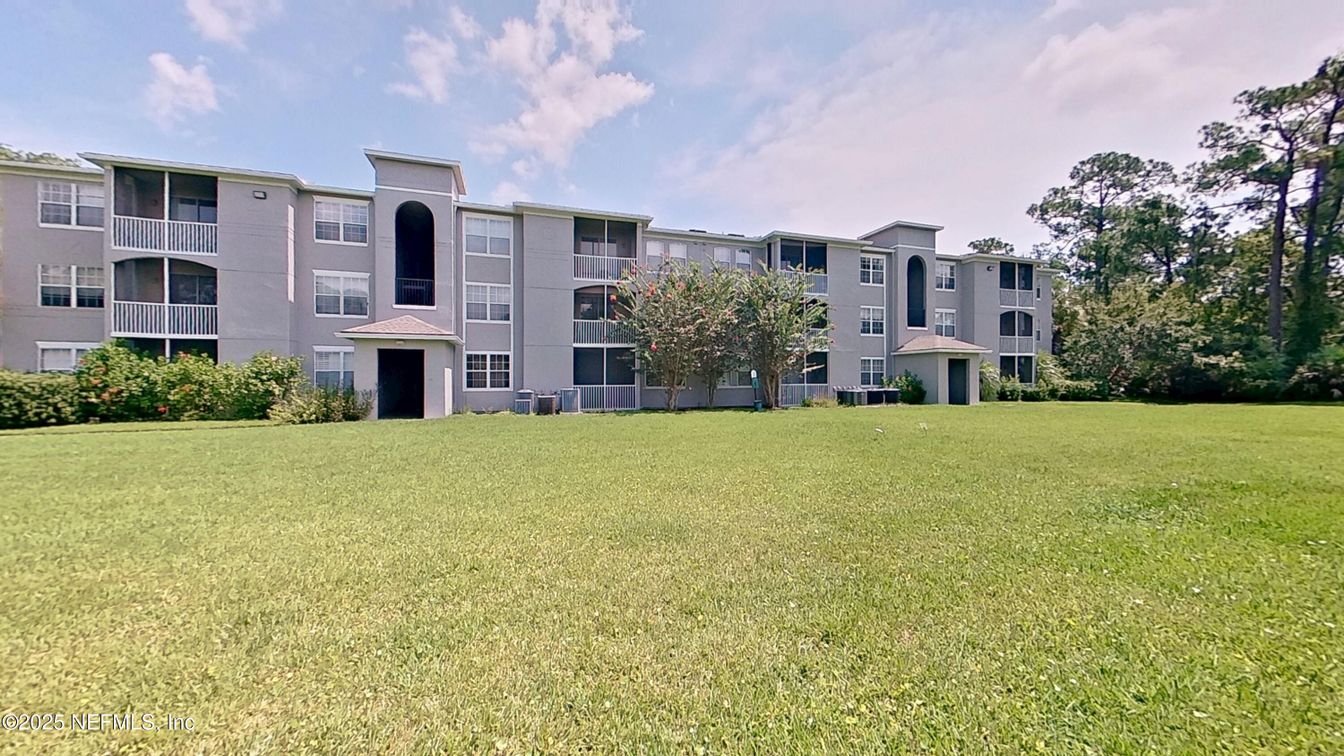 Backyard, Exterior, Facade, Condo Building