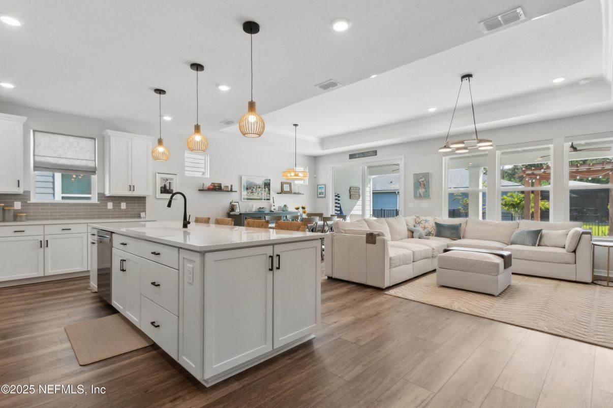 Interior, Kitchen, Living room, Pendant Lights, Recessed Lighting, Wood Texture Flooring