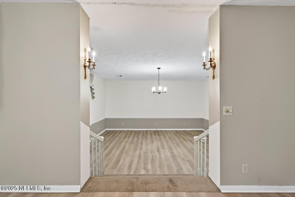 Empty room, Interior, Pendant Lights, Wood Texture Flooring
