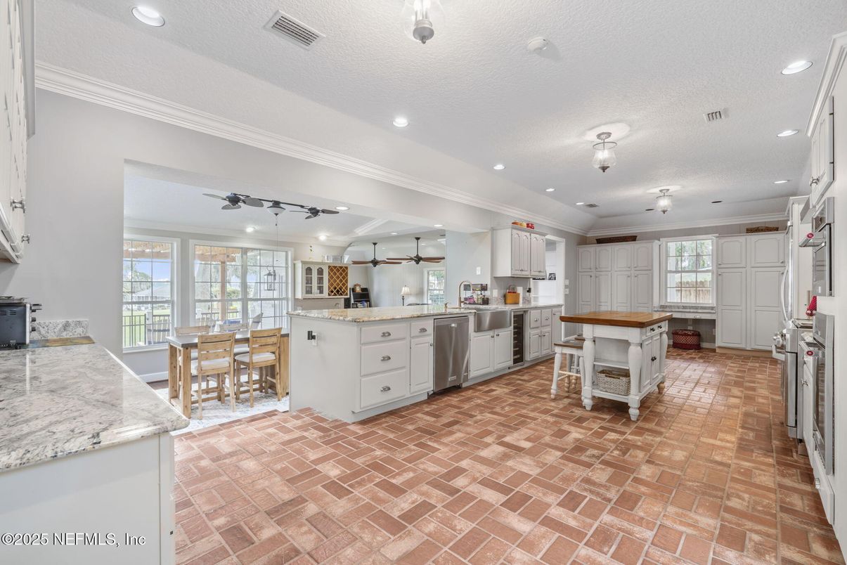 Dining room, Interior, Kitchen, Recessed Lighting, Stainless Steel Appliances