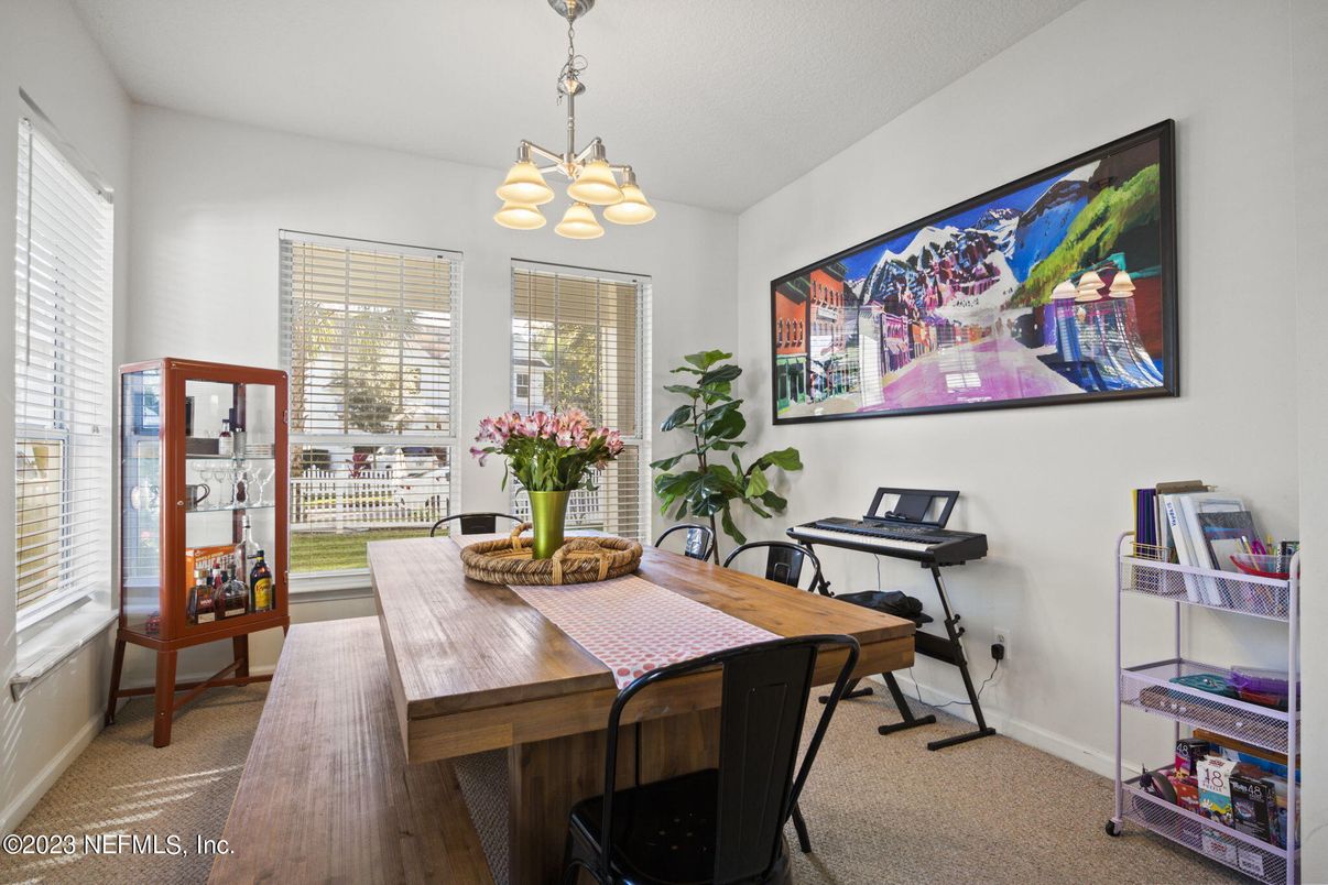 Chandelier, Dining room, Interior, Pendant Lights