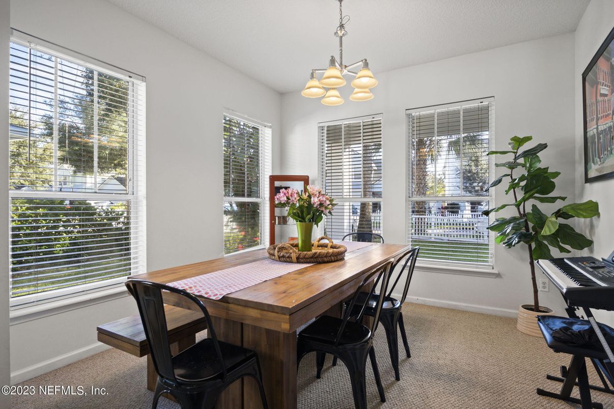 Chandelier, Dining room, Interior