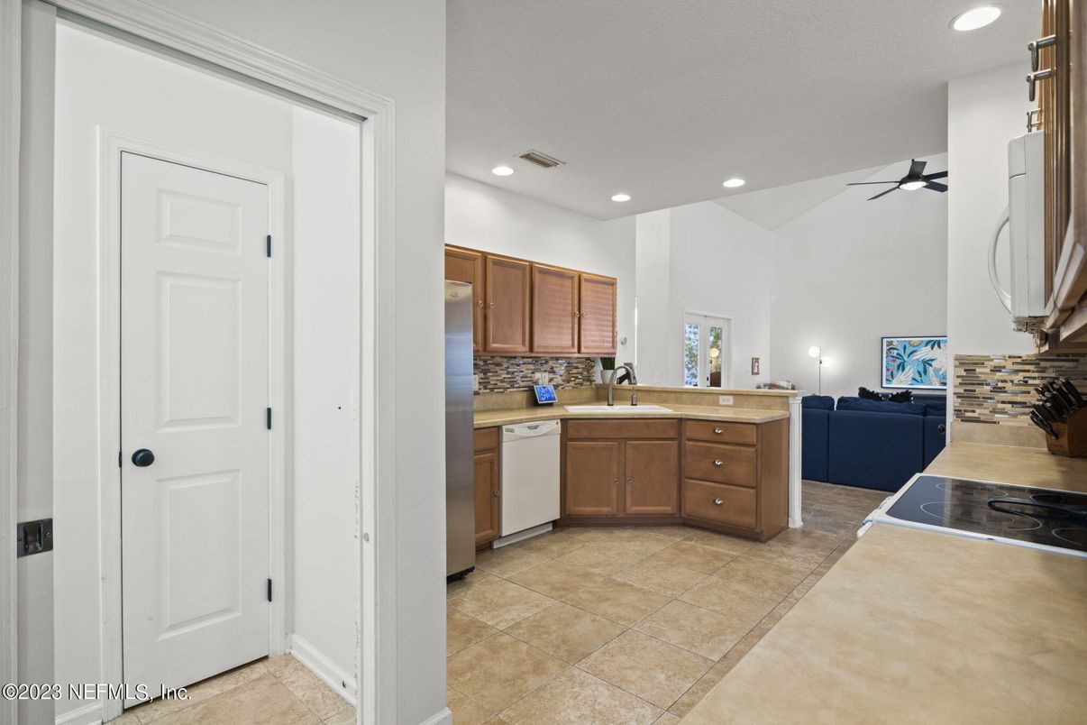 Interior, Kitchen, Living room, Recessed Lighting