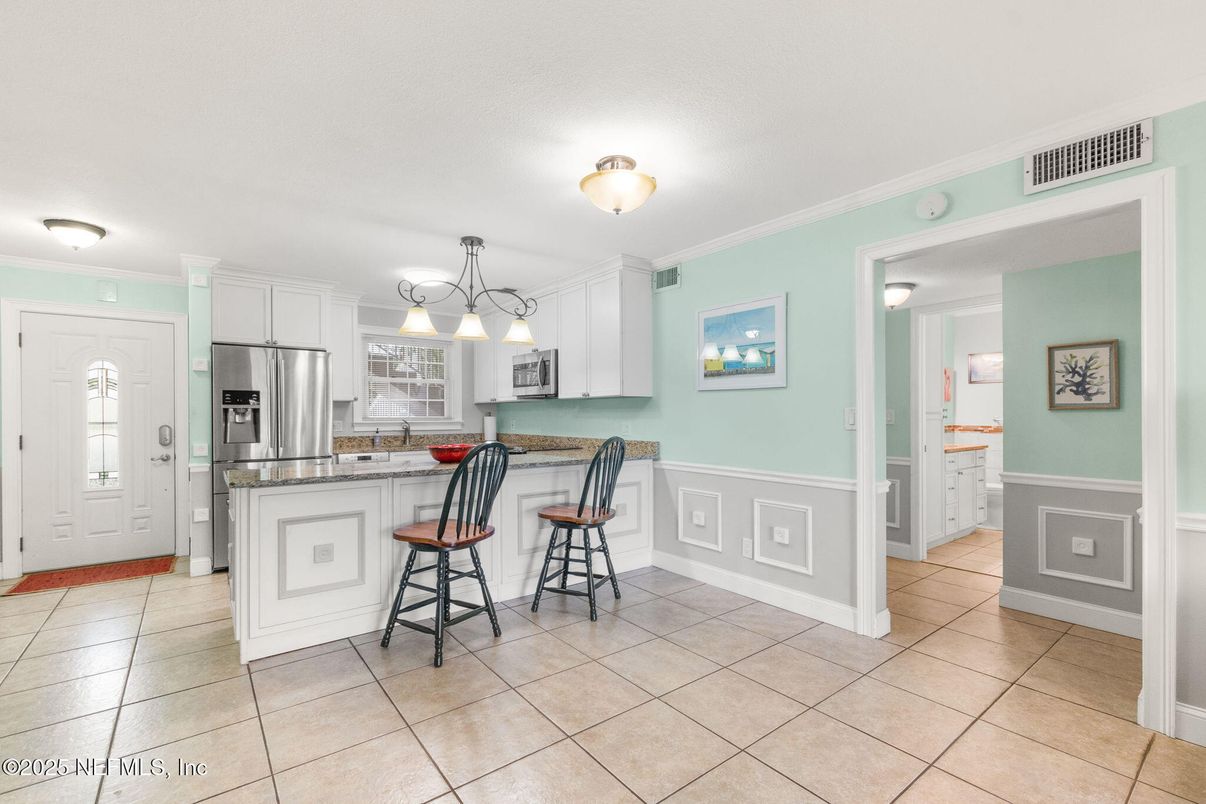 Interior, Kitchen, Pendant Lights, Stainless Steel Appliances