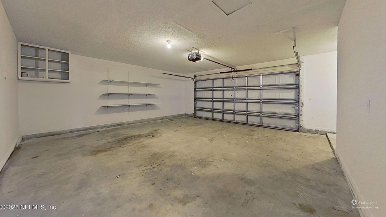 Garage, Interior
