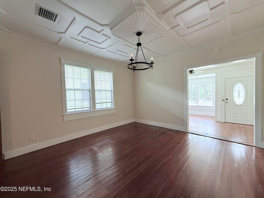 Chandelier, Empty room, Interior, Wood Texture Flooring