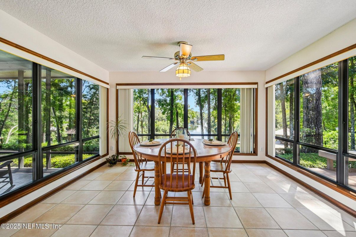 Dining room, Interior, Sun Room