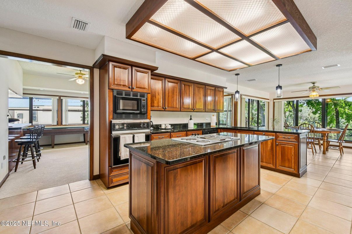 Dining room, Interior, Kitchen, Pendant Lights