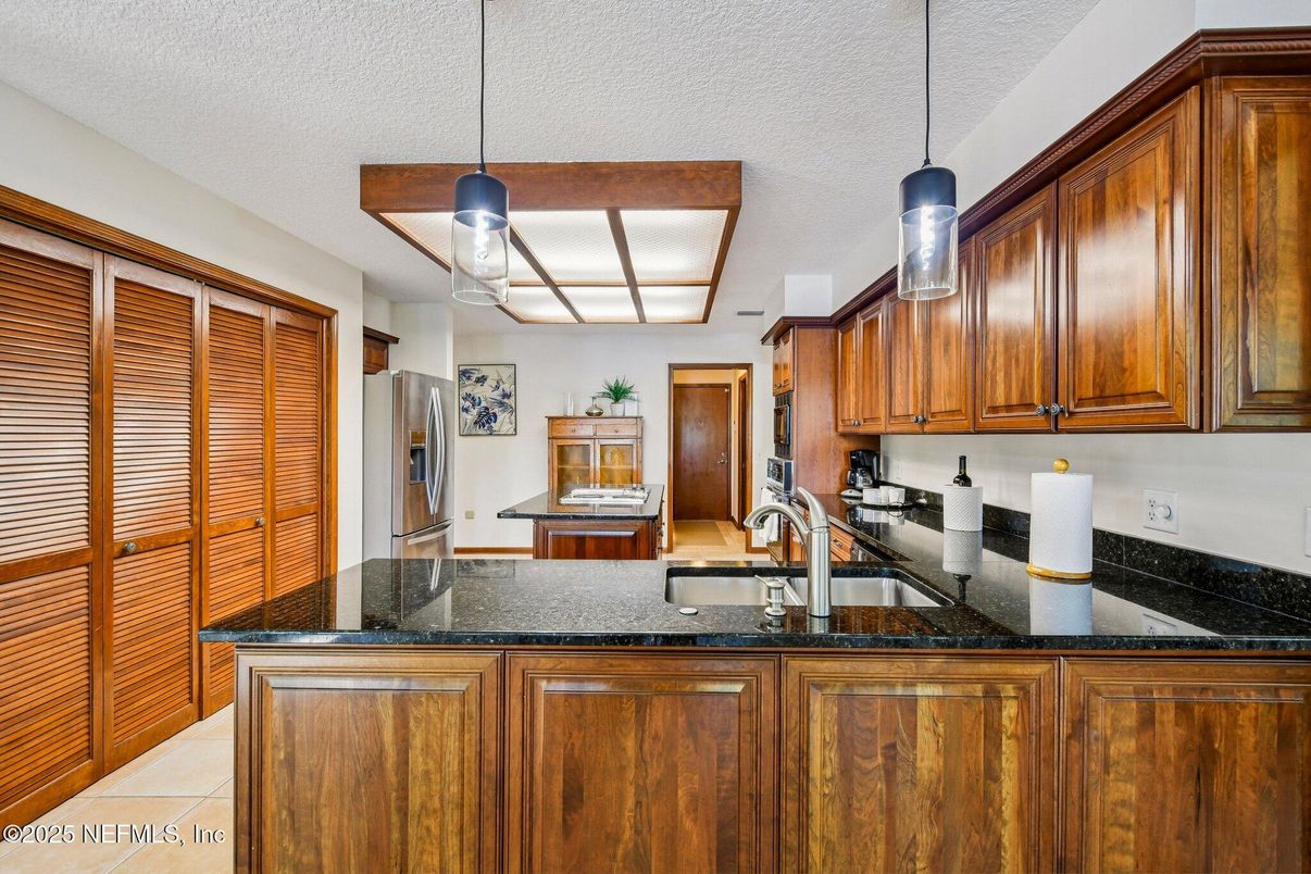 Interior, Kitchen, Pendant Lights