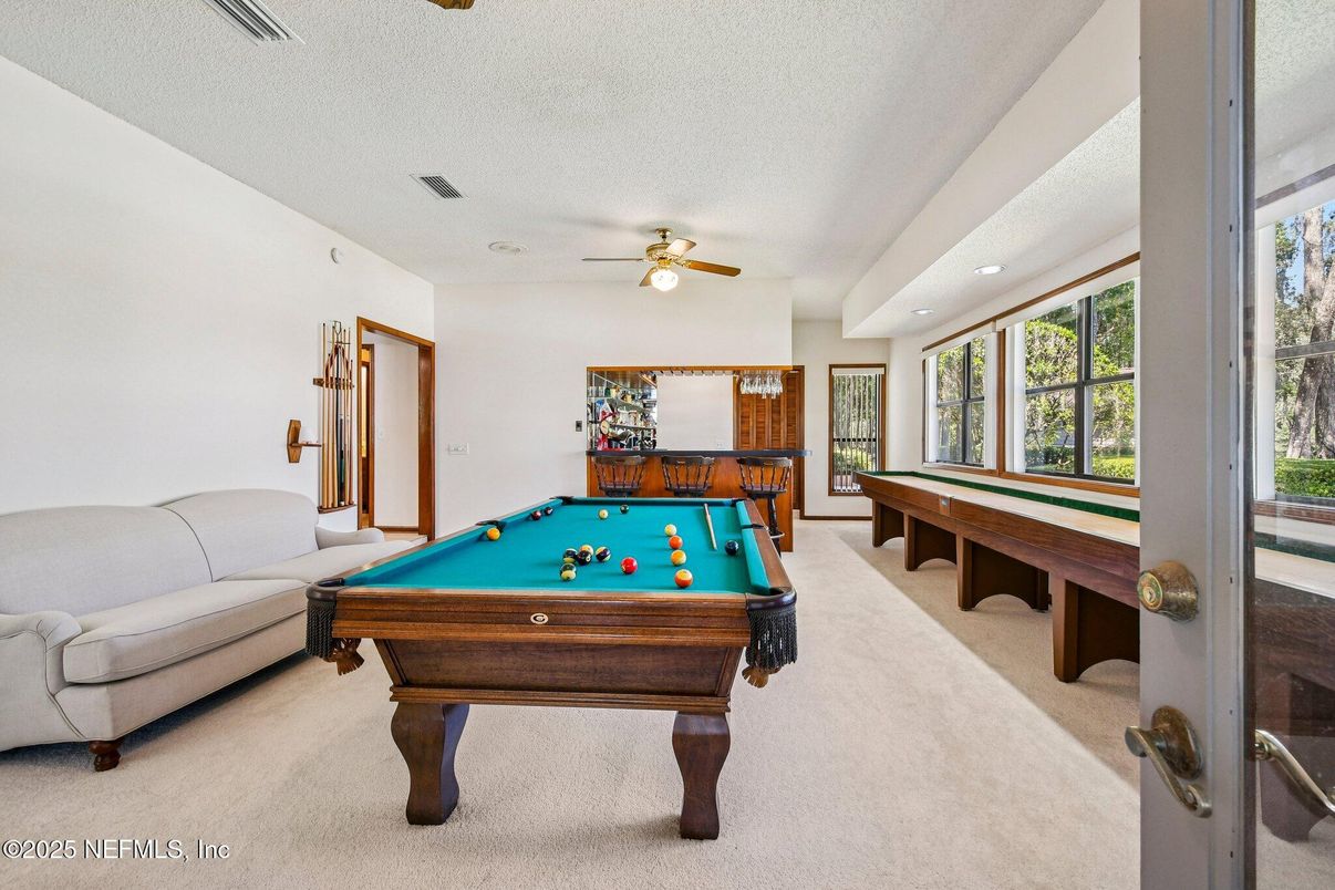Billiard Table, Game Room, Interior