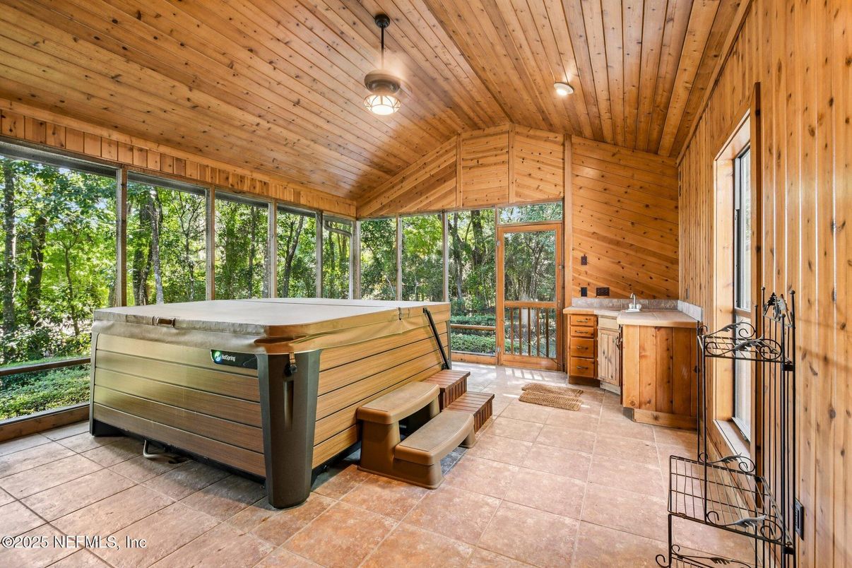 Hot Tub, Interior, Recessed Lighting, Wooden Ceilings, Wooden Walls