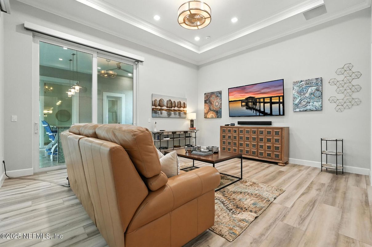 Interior, Living room, Pendant Lights, Recessed Lighting, Wood Texture Flooring