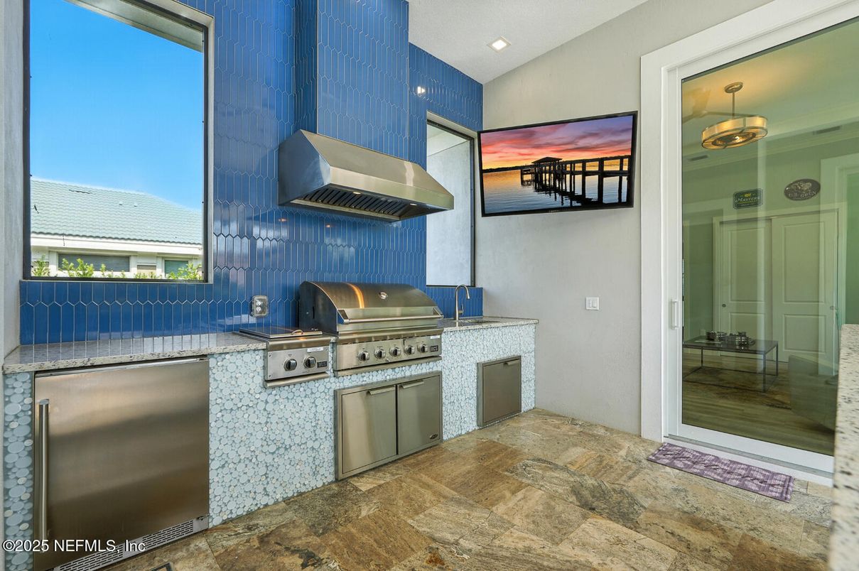 Interior, Recessed Lighting, Stainless Steel Appliances