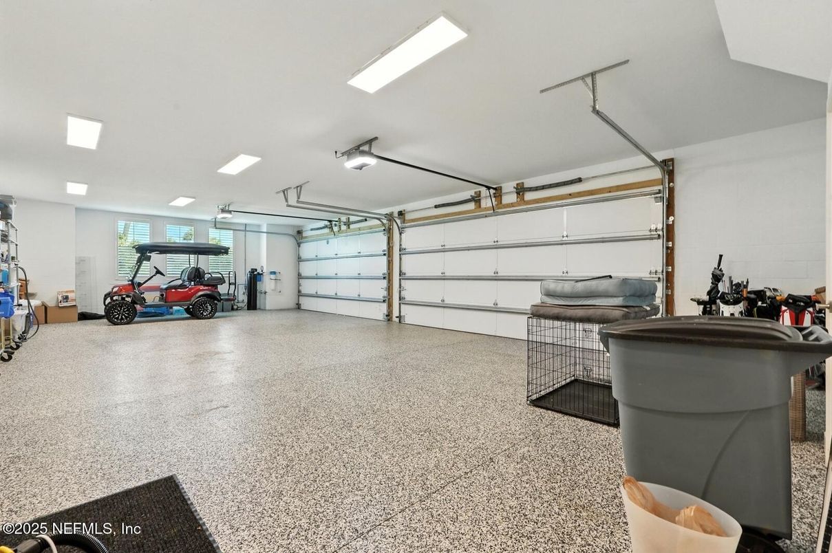 Fitness Equipment, Garage, Interior, Recessed Lighting