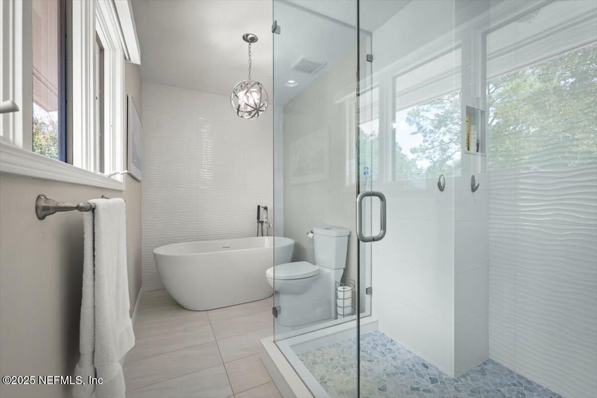 Bathroom, Free Standing Baths, Glass Shower, Interior, Pendant Lights, Recessed Lighting