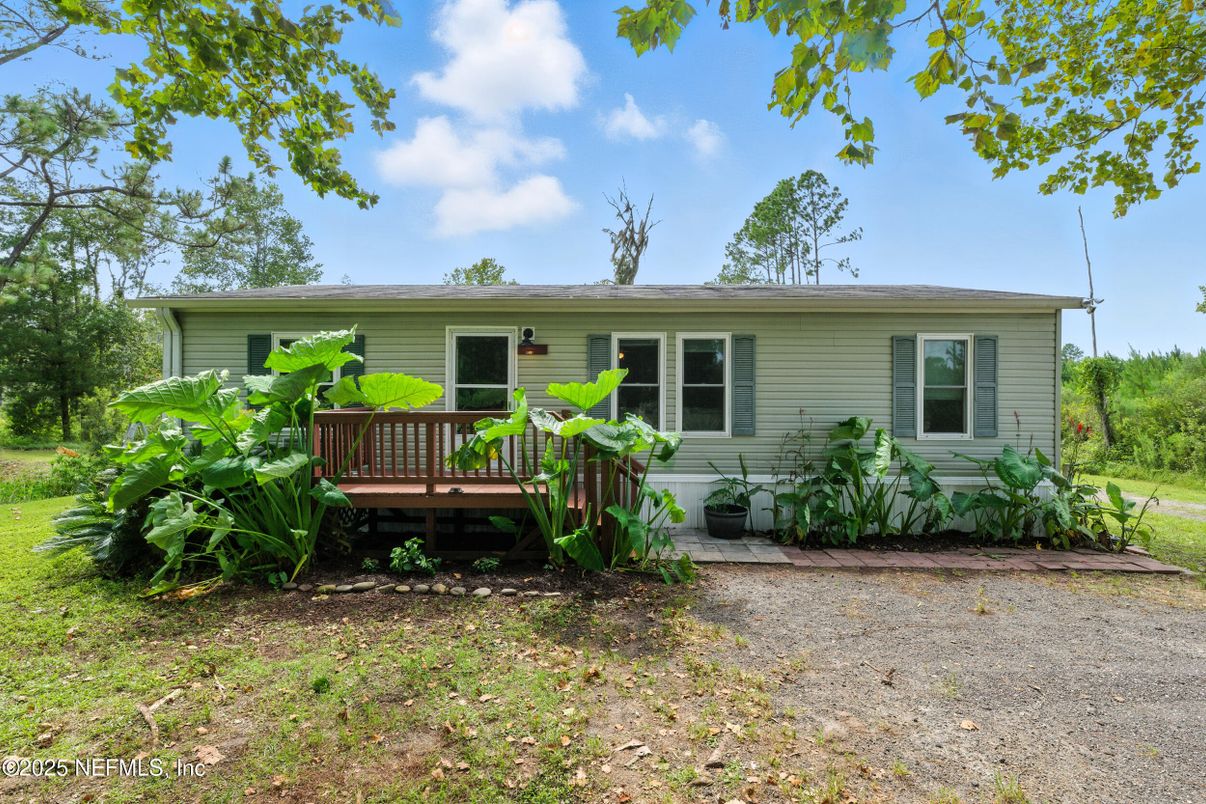 Exterior, Facade, Cape Cod