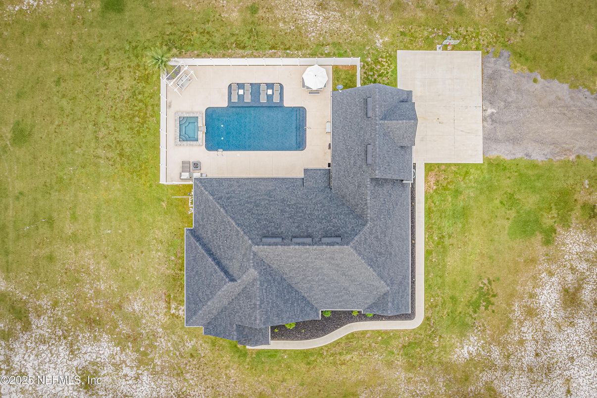 Exterior, Drone