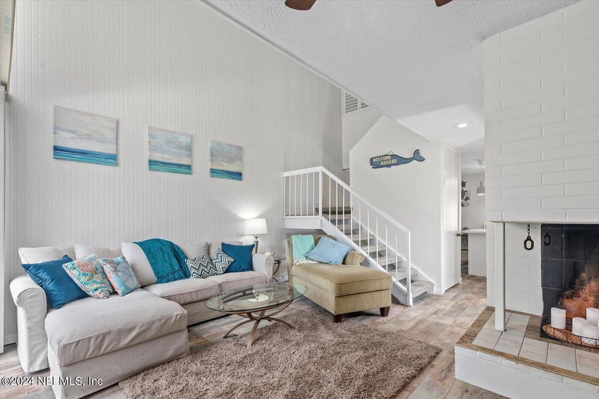 Fireplace, Interior, Living room, Recessed Lighting