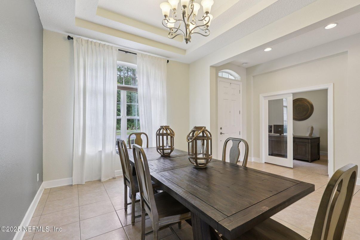 Chandelier, Dining room, Interior, Recessed Lighting