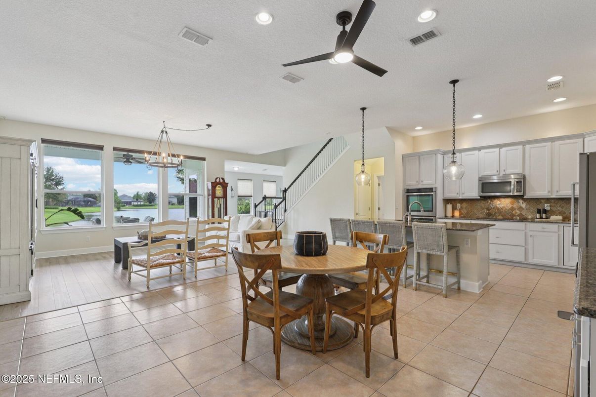 Chandelier, Dining room, Interior, Kitchen, Pendant Lights, Recessed Lighting, Stainless Steel Appliances, Water