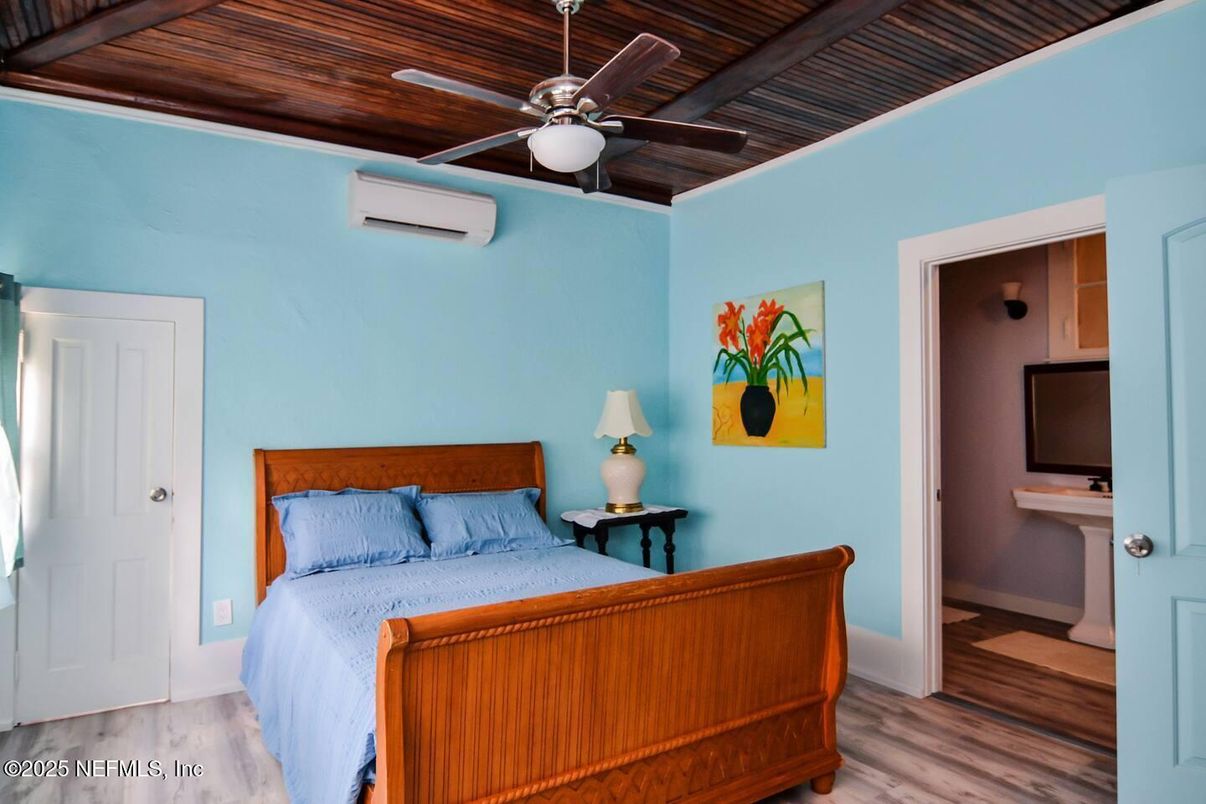 Bedroom, Interior, Wooden Ceilings, Wood Texture Flooring