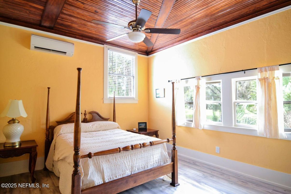 Bedroom, Interior, Wooden Beams, Wooden Ceilings, Wood Texture Flooring