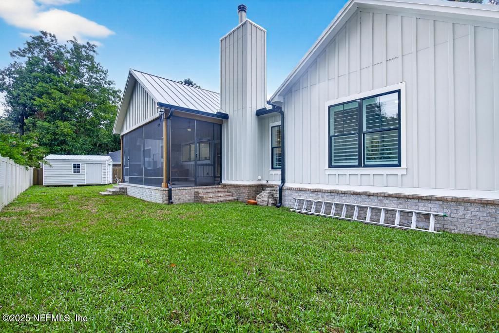Backyard, Exterior