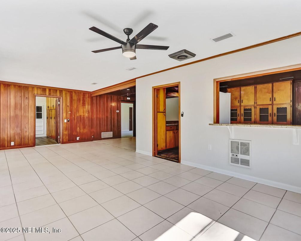 Empty room, Interior, Wooden Walls