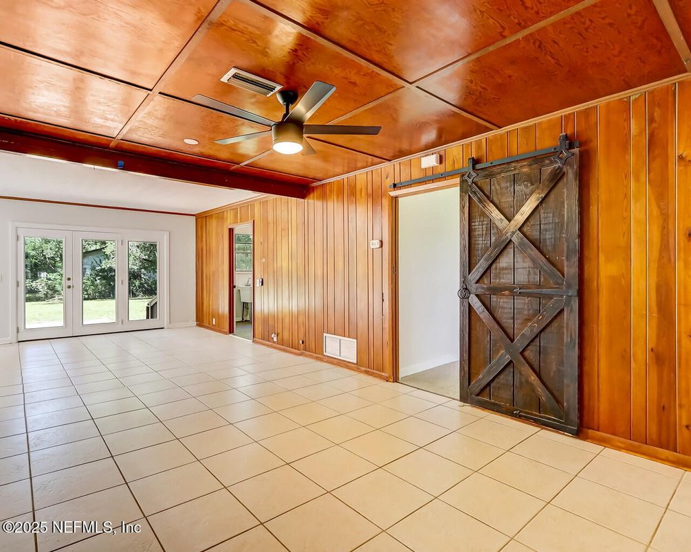 Empty room, Interior, Recessed Lighting, Wooden Ceilings, Wooden Walls