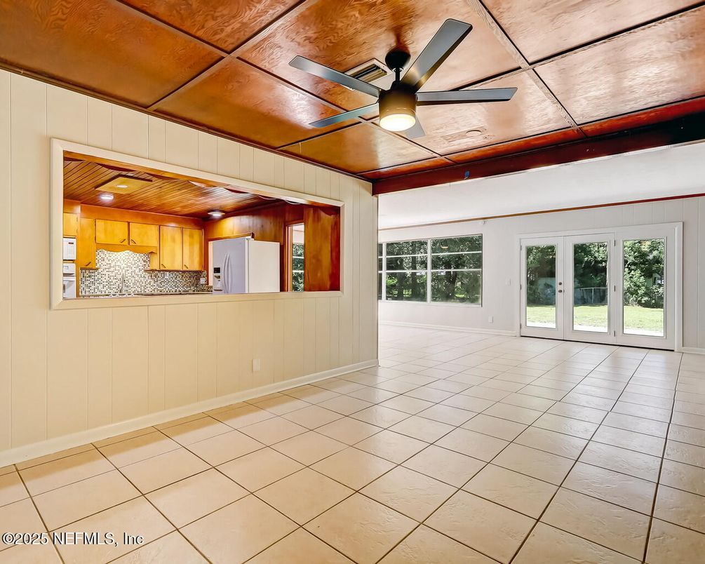 Empty room, Interior, Recessed Lighting, Wooden Ceilings