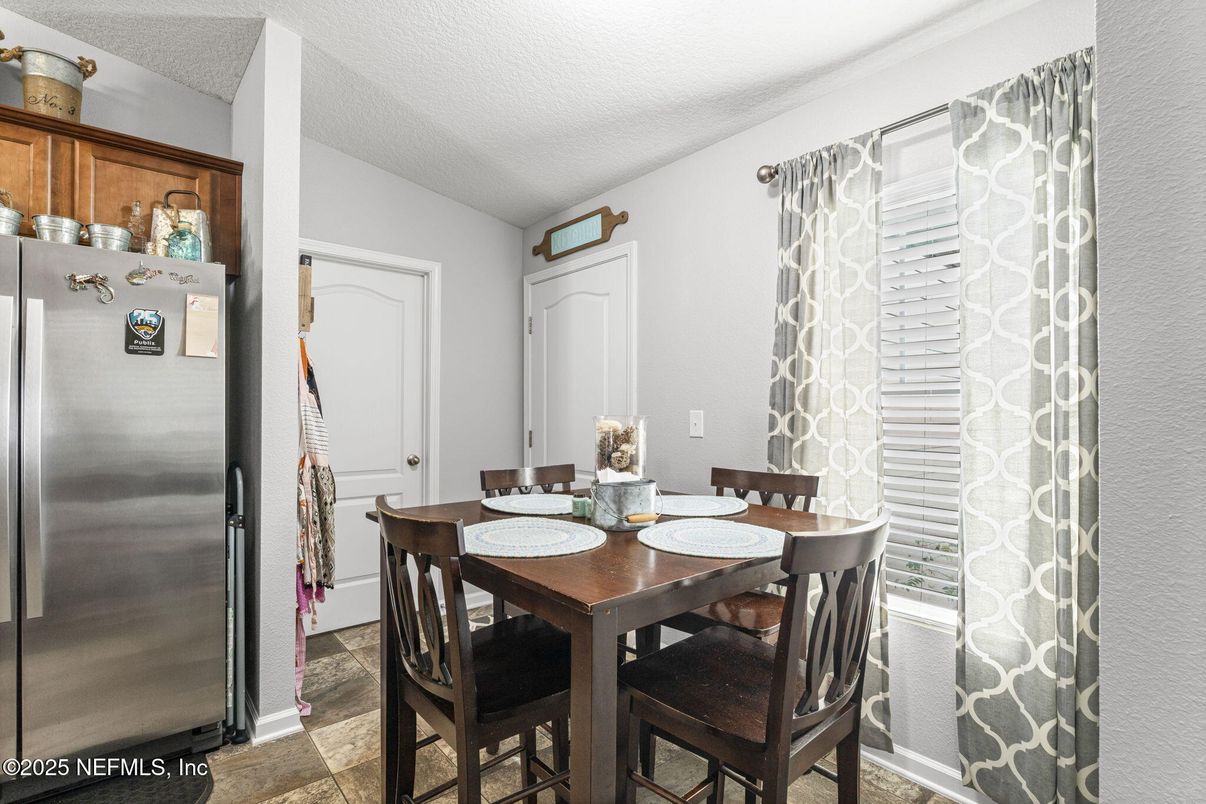Dining room, Interior
