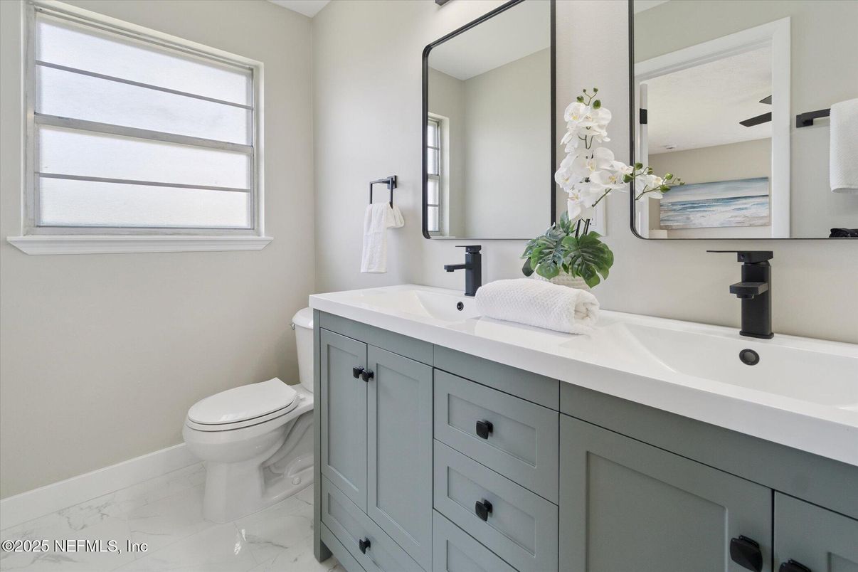Bathroom, Dual Sink Vanities, Interior, Marble