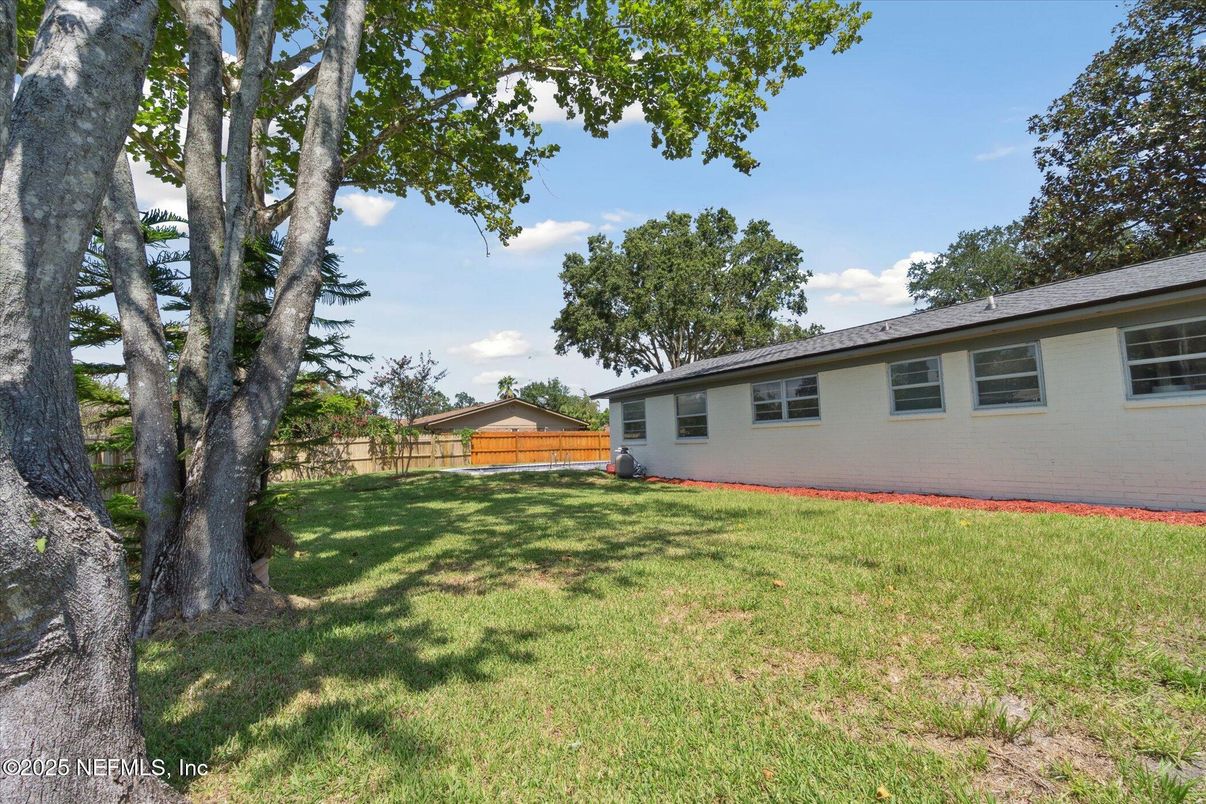 Backyard, Exterior