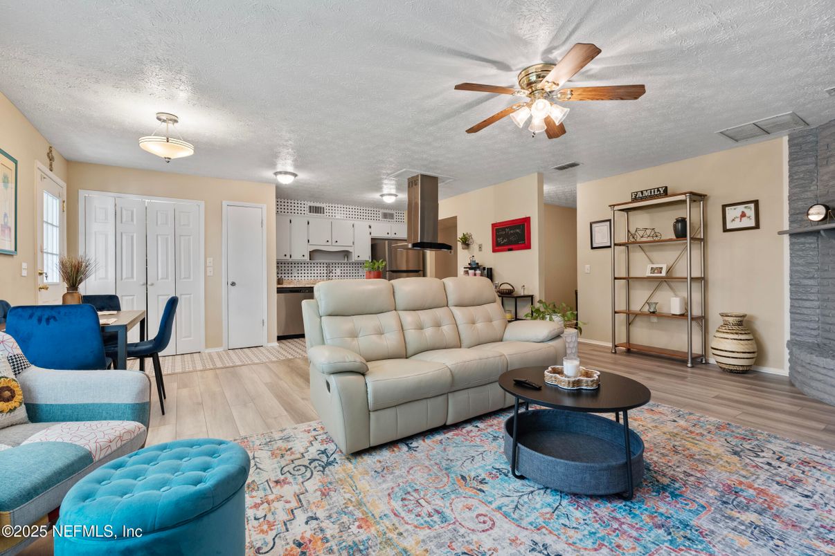 Dining room, Interior, Kitchen, Living room, Stainless Steel Appliances, Wood Texture Flooring