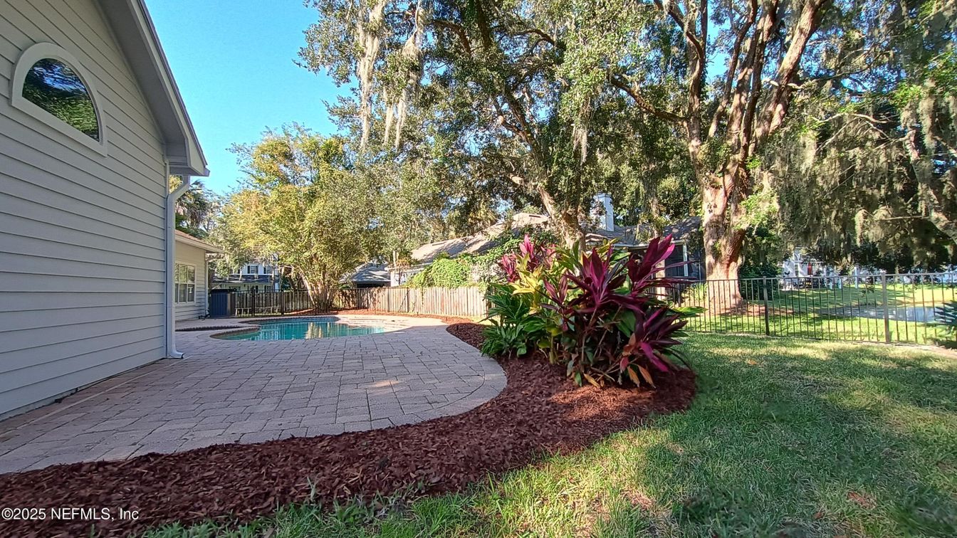 Backyard, Exterior, Pool