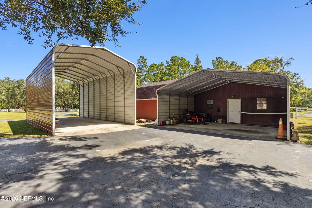 Backyard, Exterior