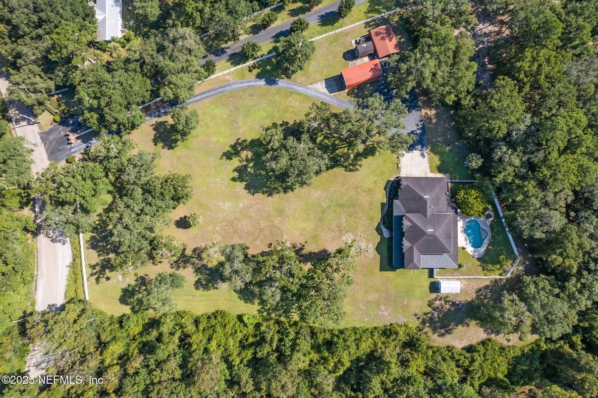Exterior, Drone