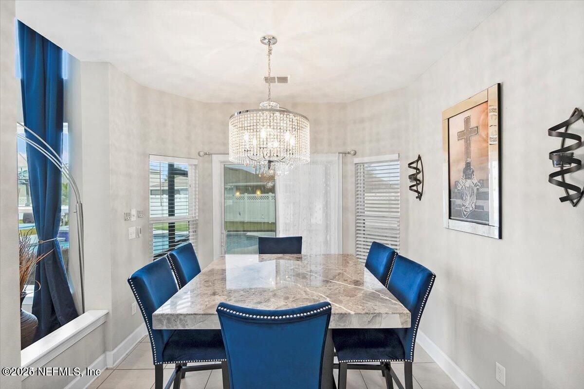 Chandelier, Dining room, Interior