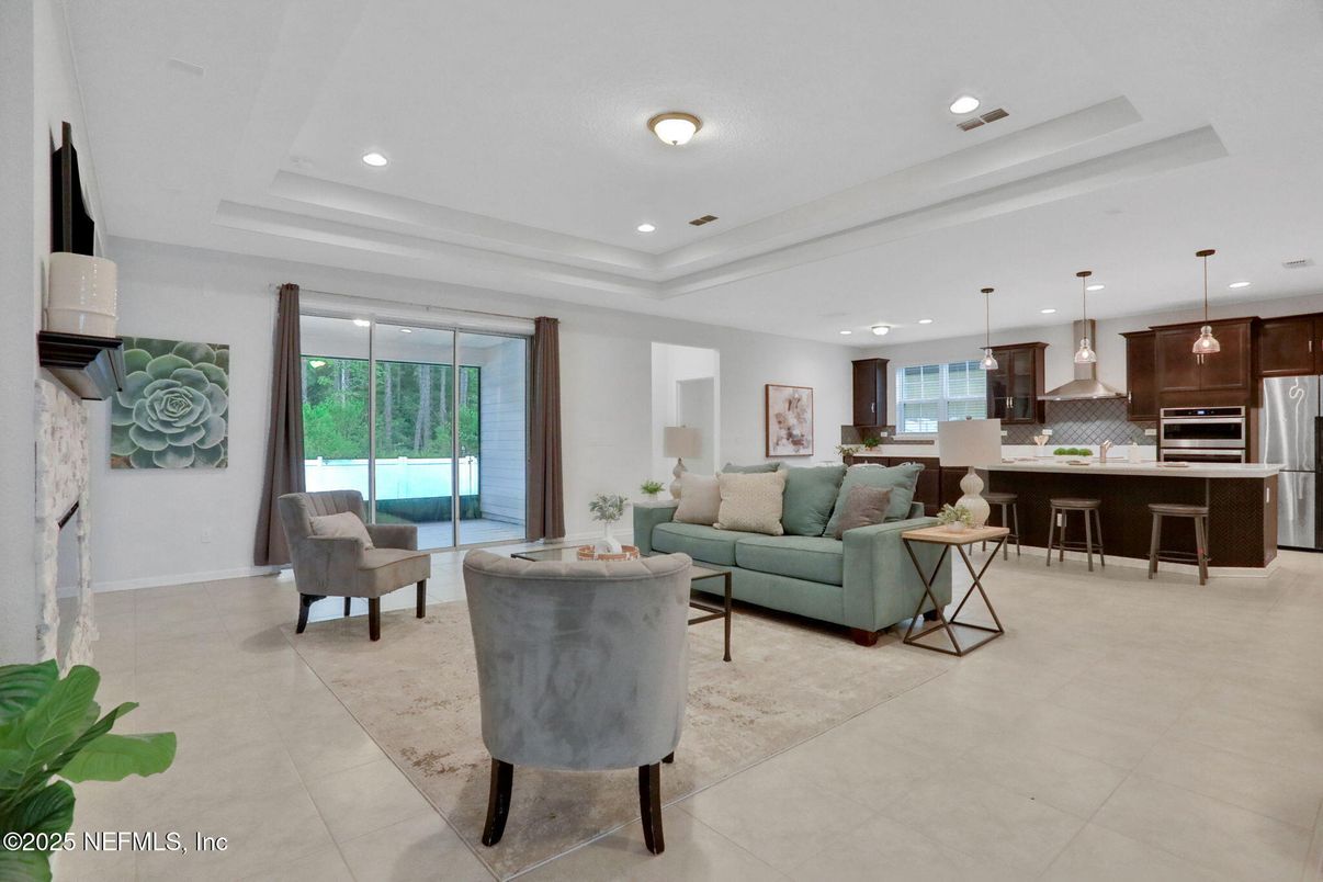 Interior, Kitchen, Living room, Pendant Lights, Recessed Lighting, Stainless Steel Appliances