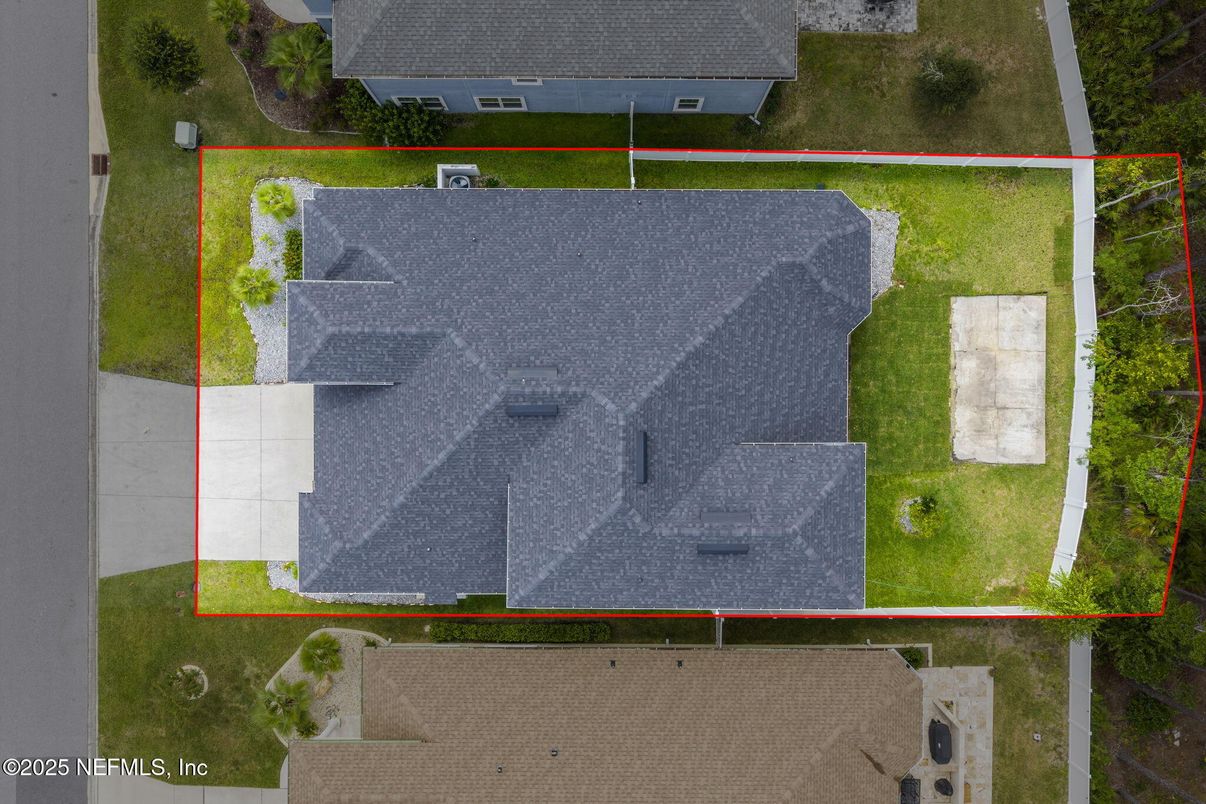 Exterior, Drone