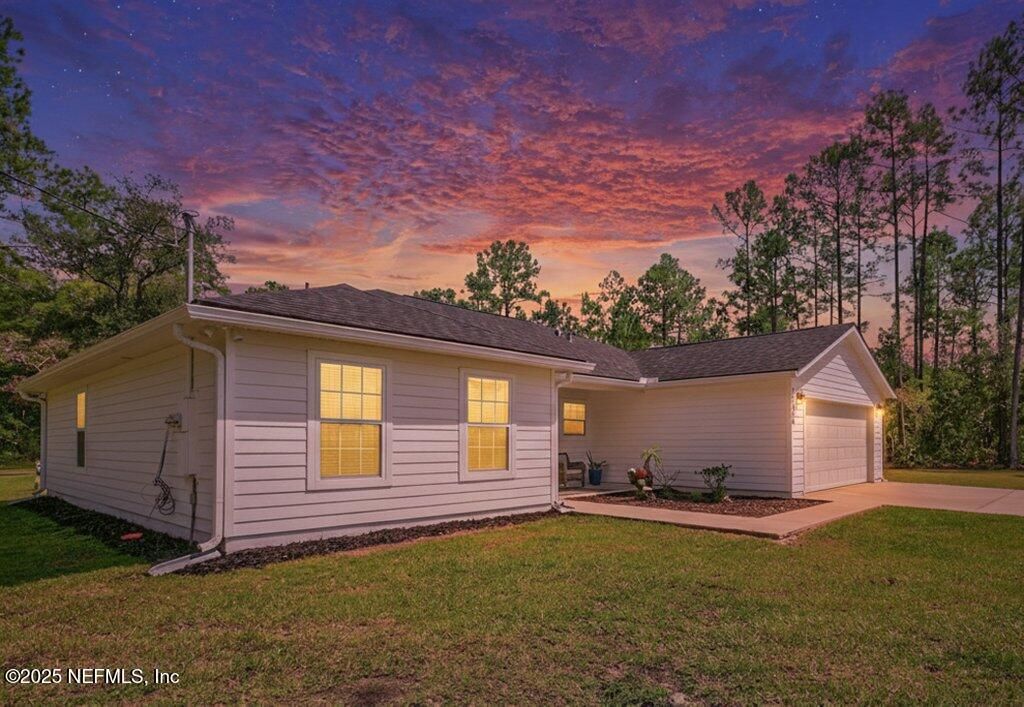 Backyard, Detached Garage, Exterior