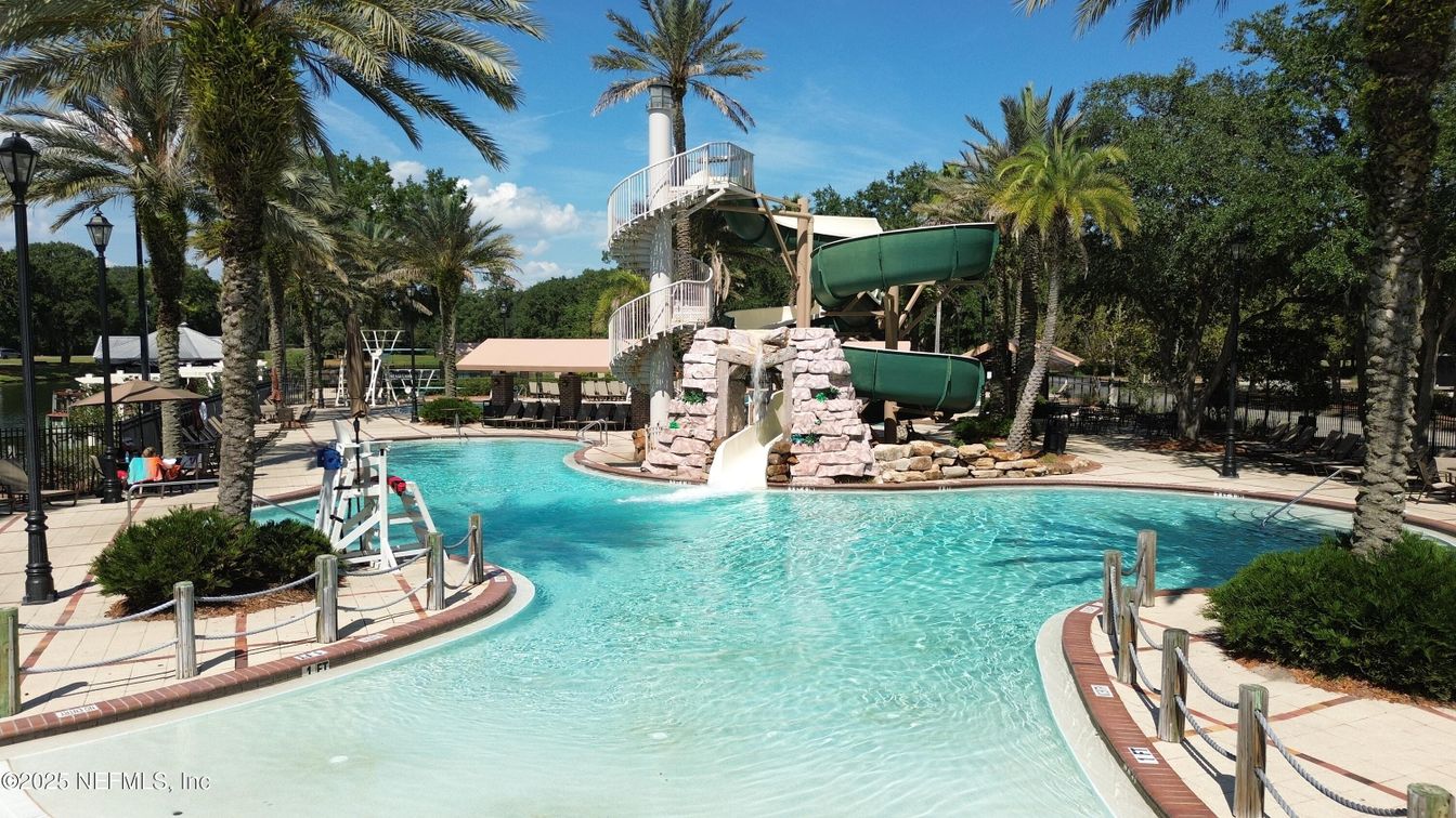Exterior, Playground, Pool