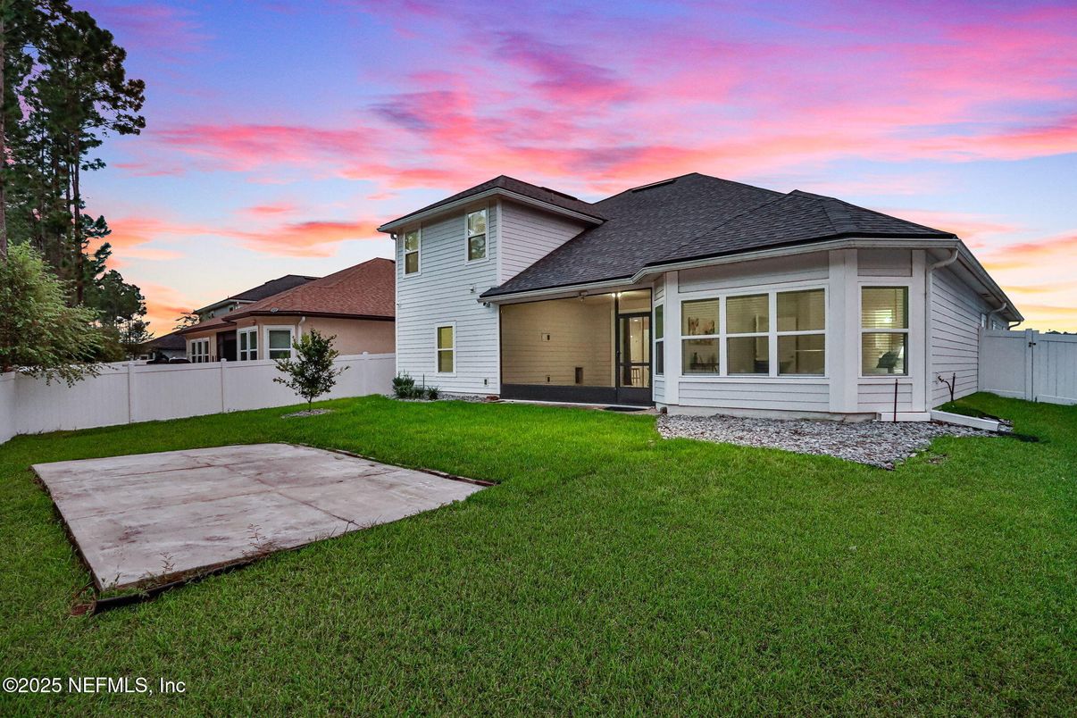 Backyard, Exterior