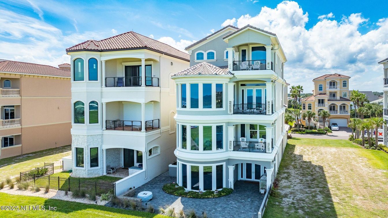 Backyard, Exterior, Facade, Mediterranean