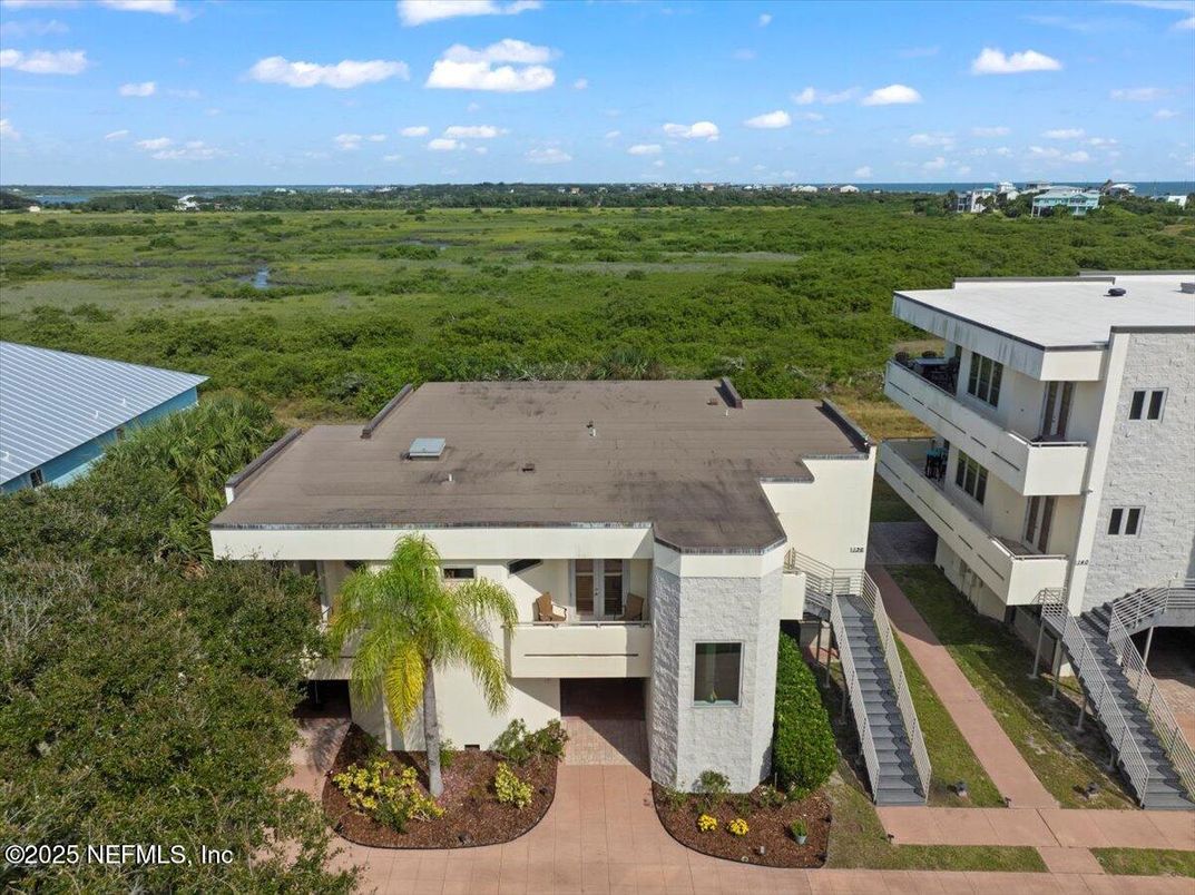 Exterior, Drone